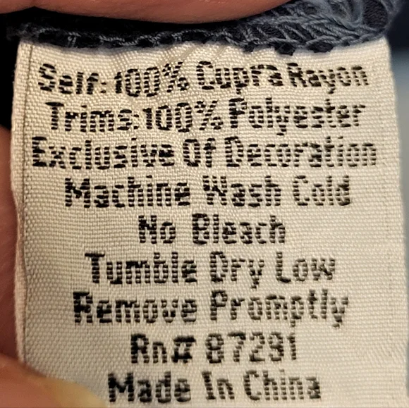 Johnny Was Navy Cupra Rayon Embroidered Floral Tunic - Size L - Picture 4 of 7